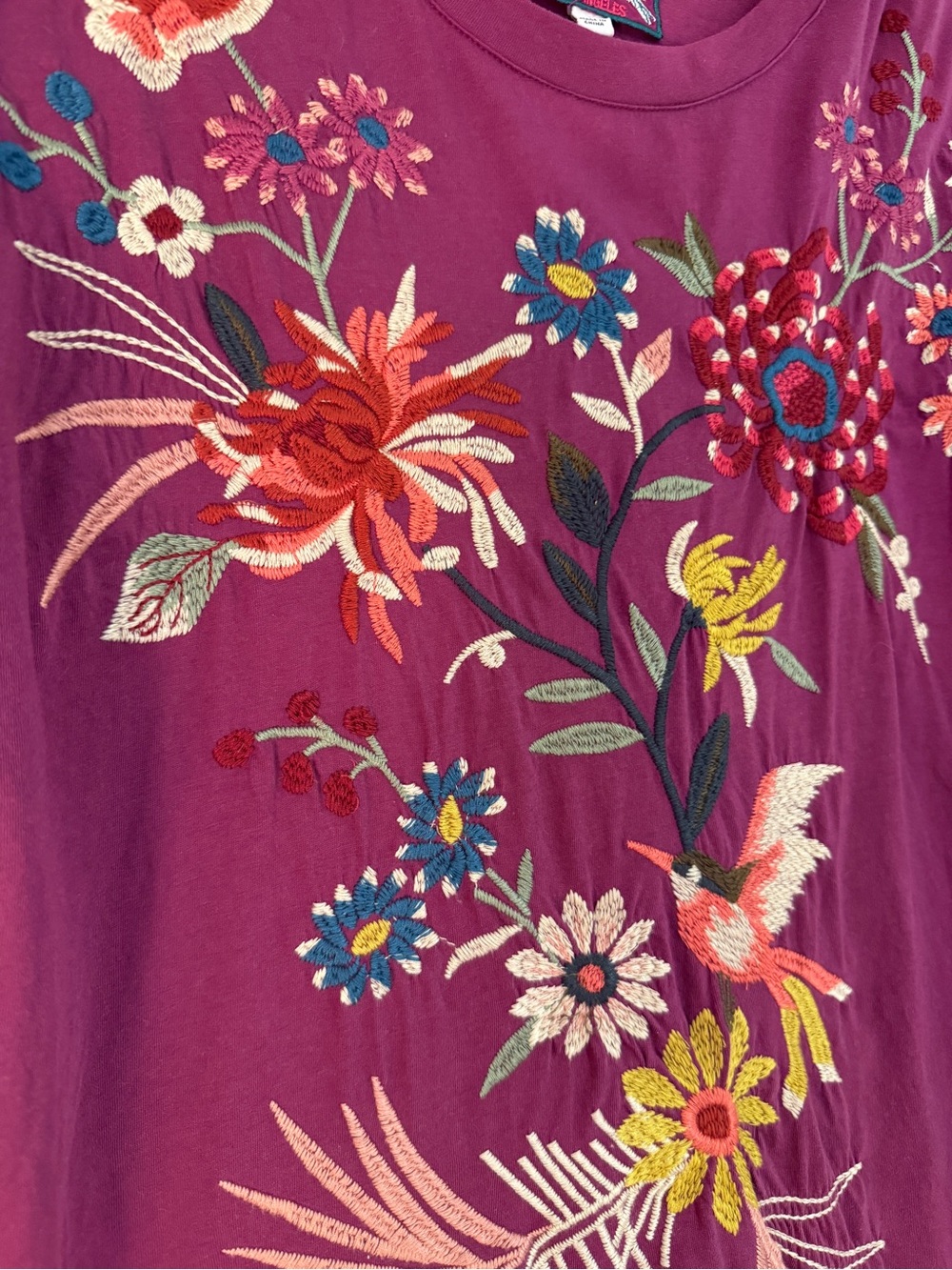 Johnny Was embroidered 100% cotton TIAREI RELAXED TEE Small Purple “Jam” color - Picture 4 of 6